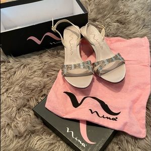 Nina genuine leather sole heels size 7M